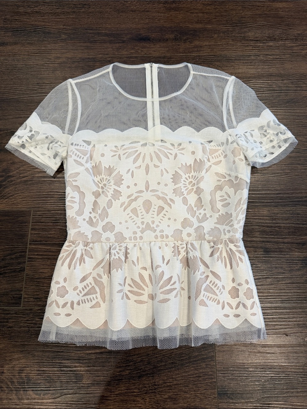 BCBGMaxAzria White Floral Lace Peplum Top